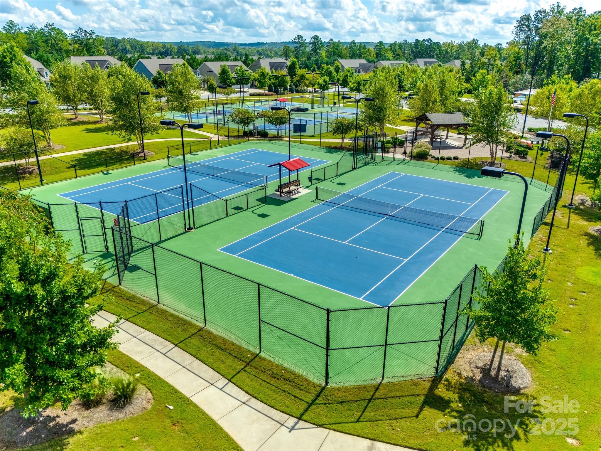 Tree Tops - Residential