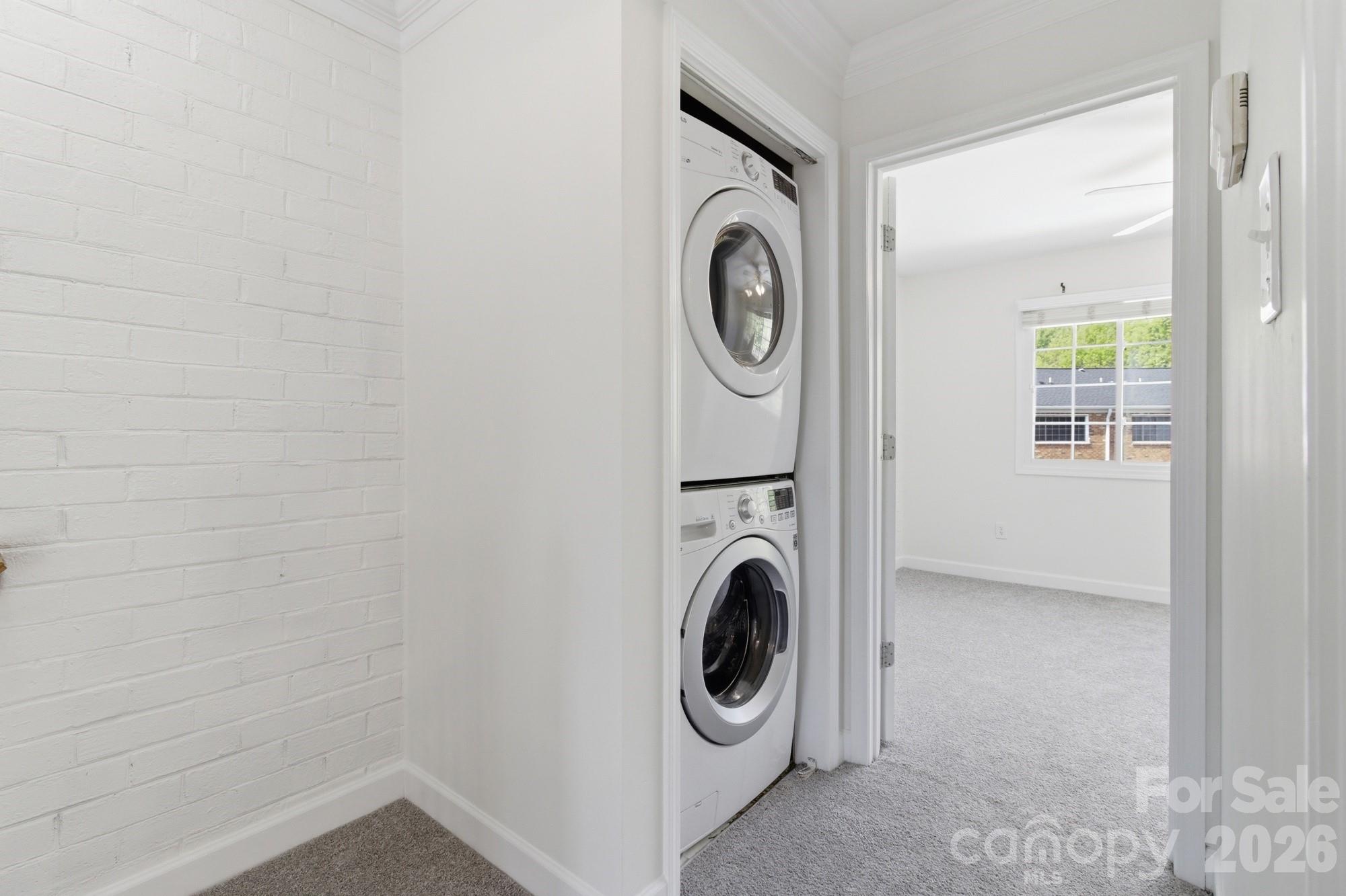 Williamsburg on Commonwealth - Residential