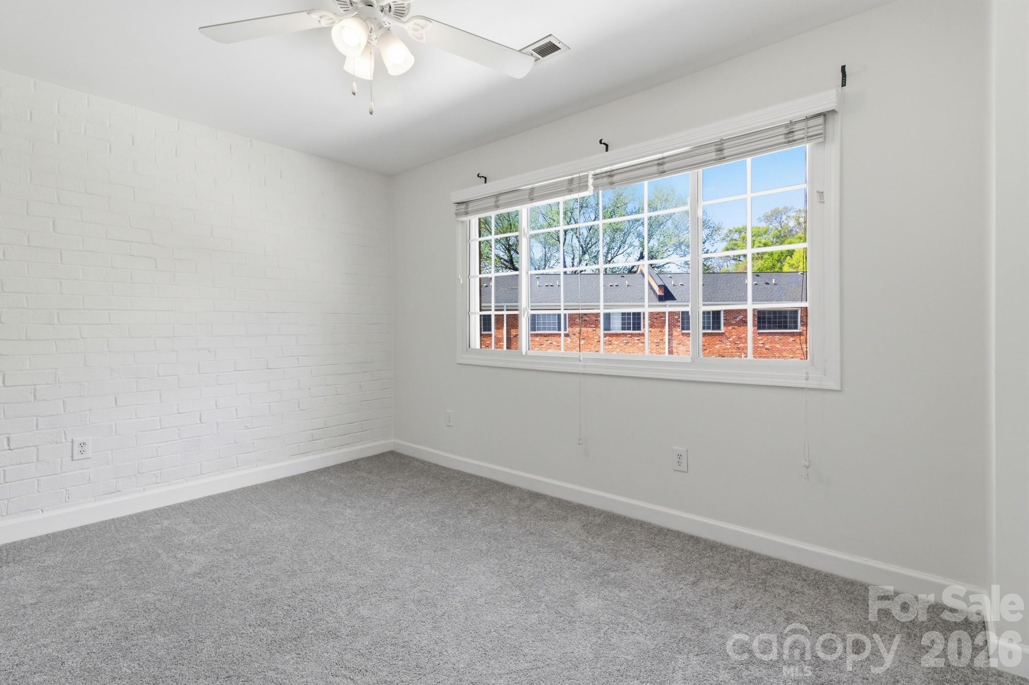 Williamsburg on Commonwealth - Residential