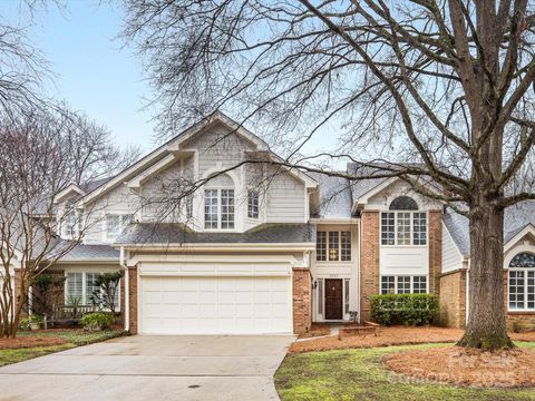 2027 Meadowood Lane Charlotte NC 28211
