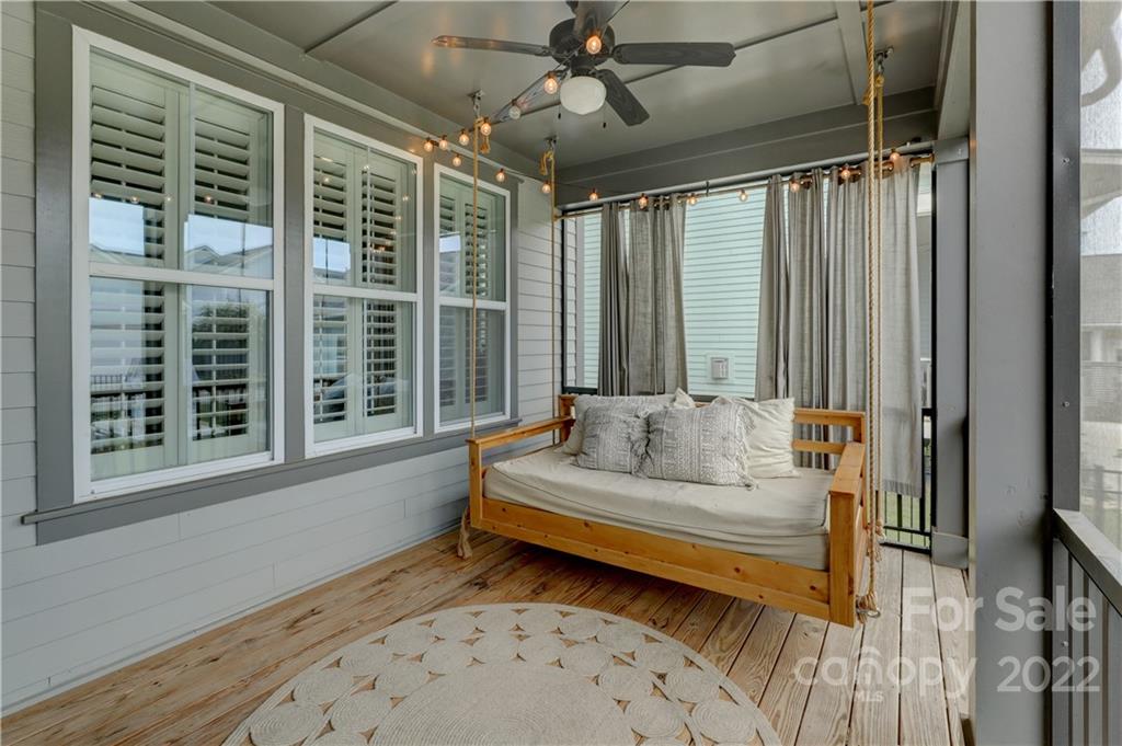 Riverwalk - Residential