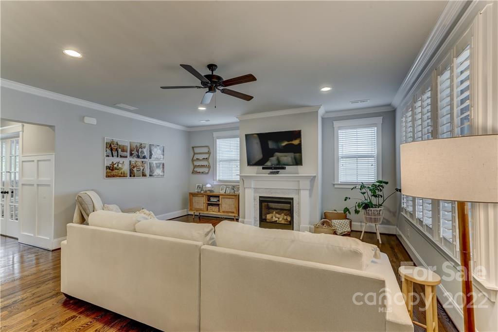 Riverwalk - Residential