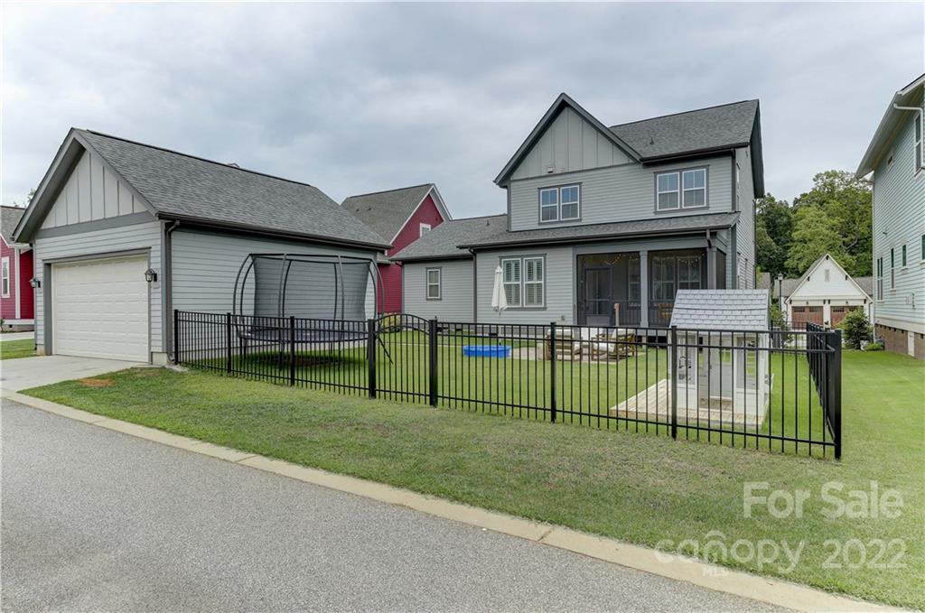 Riverwalk - Residential