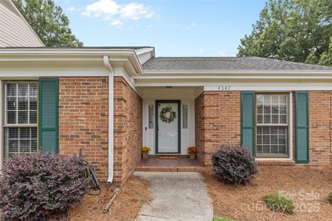 4347 Woodglen Lane Charlotte NC 28226