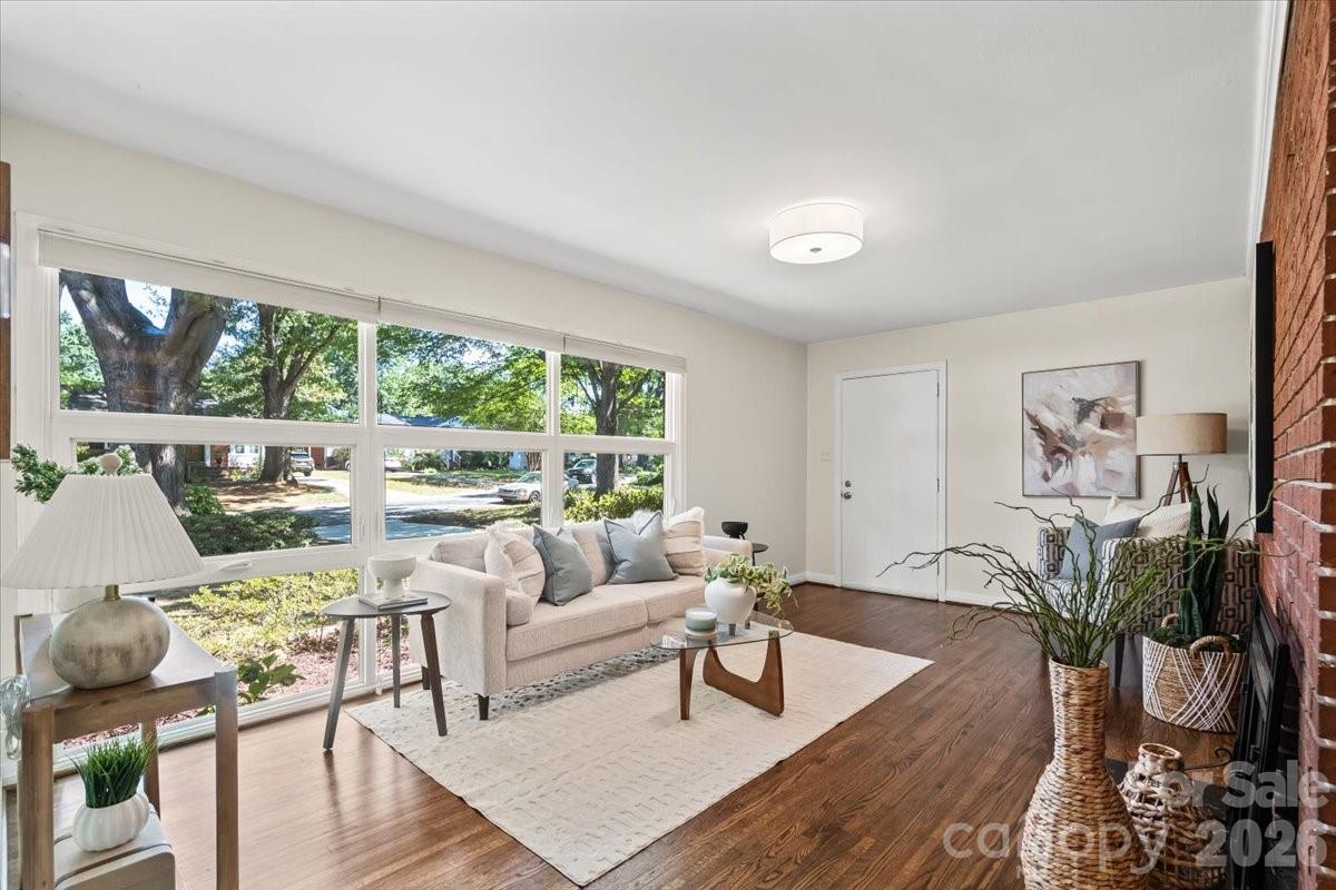 4439 Applegate Road