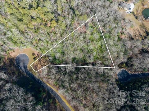 000 Mills River Way 101 Horse Shoe NC 28742