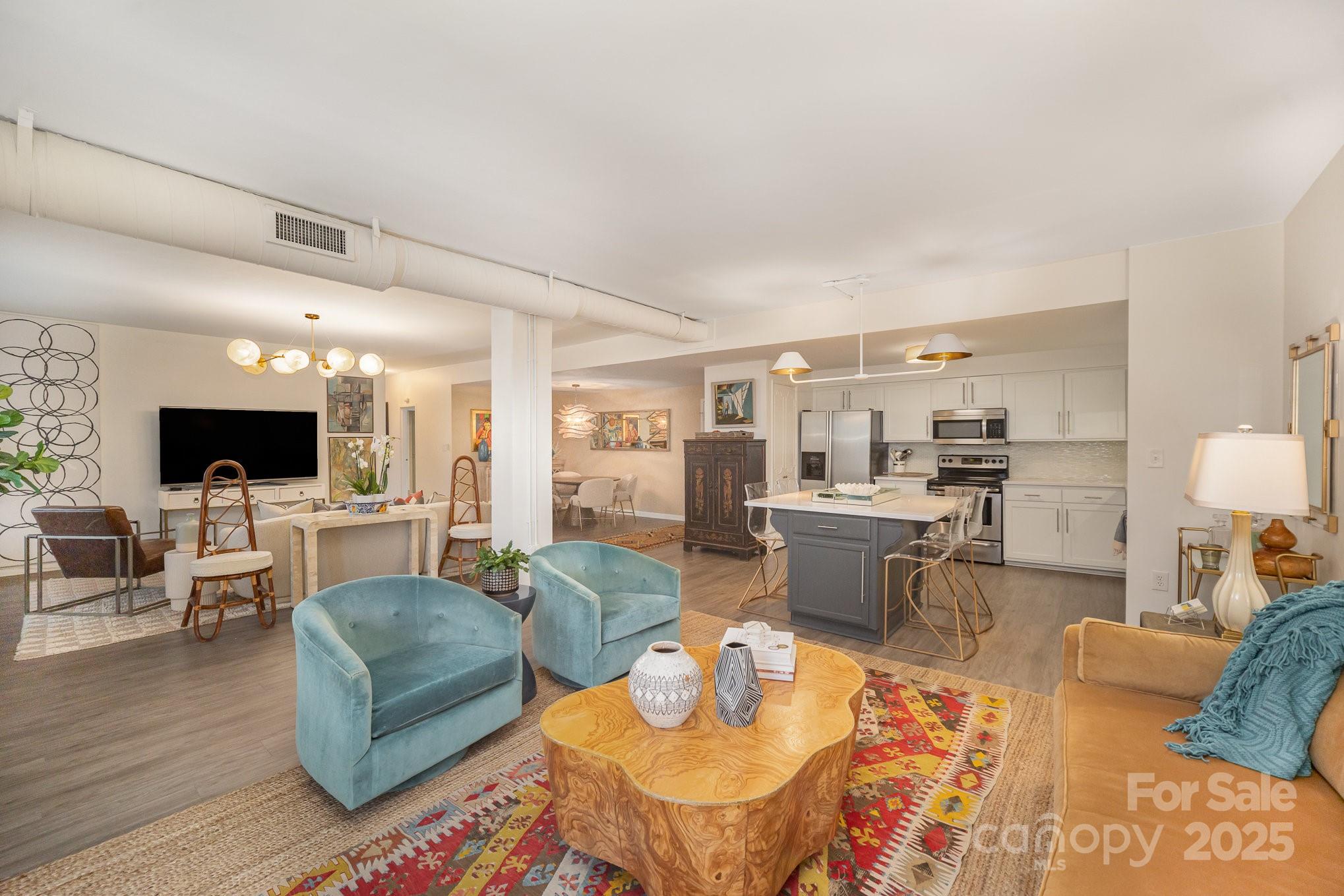 1300 Reece Road 200