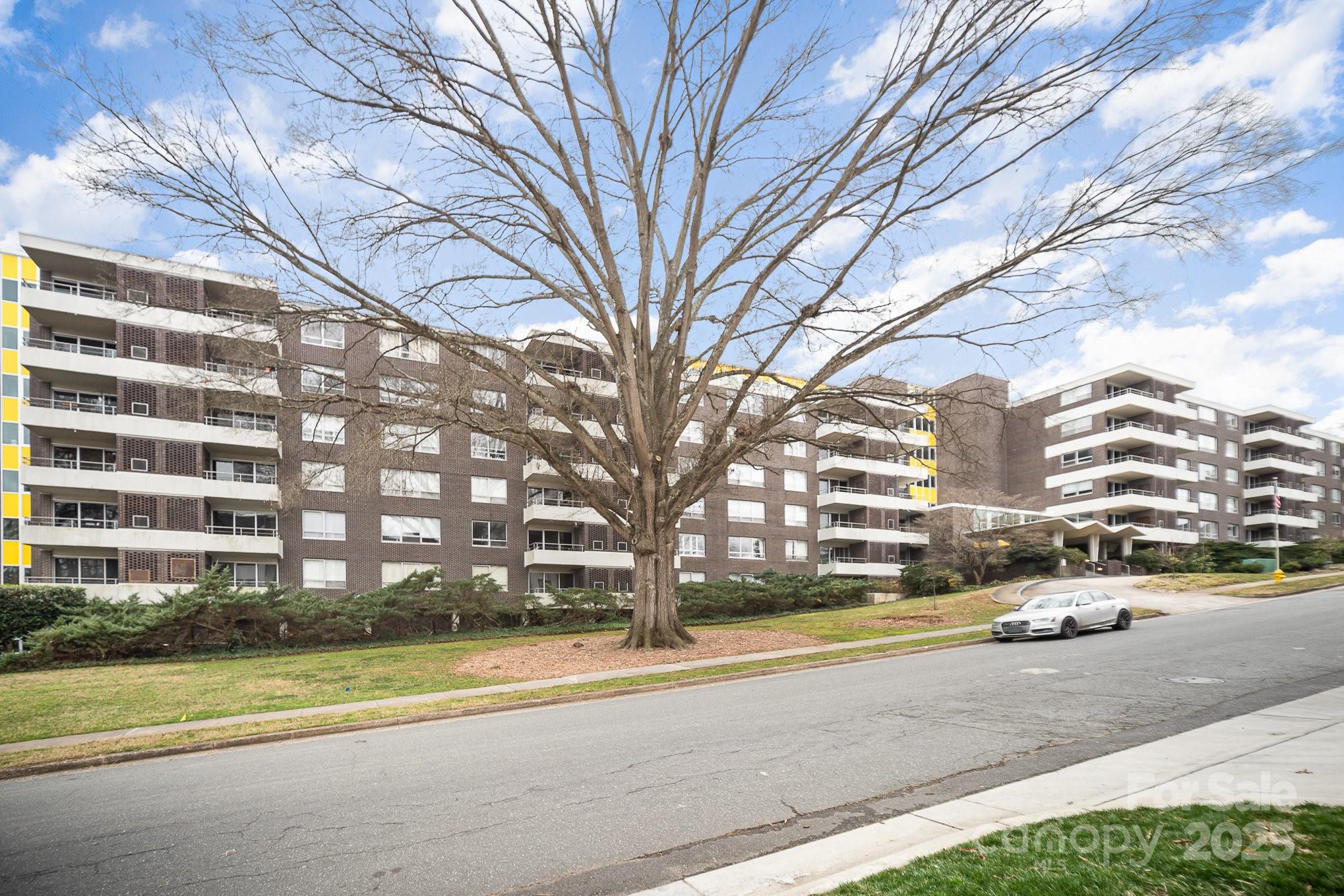 1300 Reece Road 200