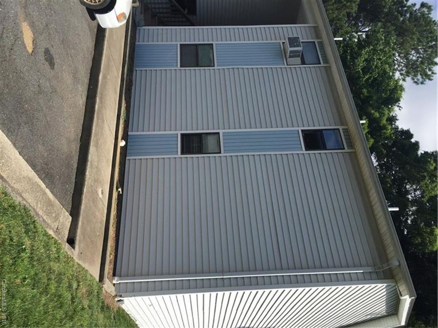 Amazing investment opportunity! Don't miss out! 1 Bedroom/1 Bath Condo located on first floor that makes a great rental property. Condo has a storage room right by the unit. Water & sewer is covered by HOA. Great location, just minutes to downtown Concord, shopping and restaurants. Short drive to I-85. Make it yours today!