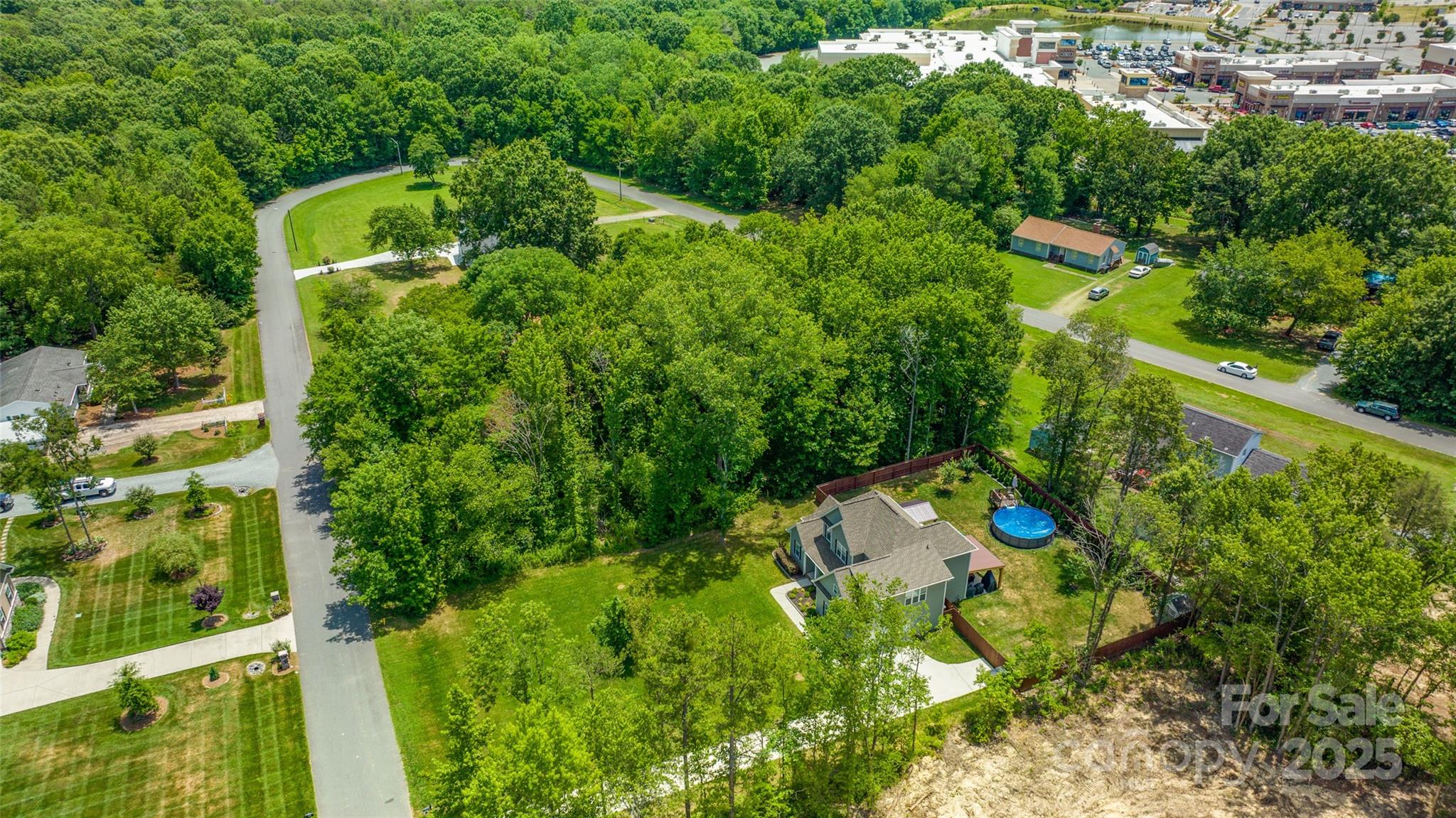 310 Picketts Circle