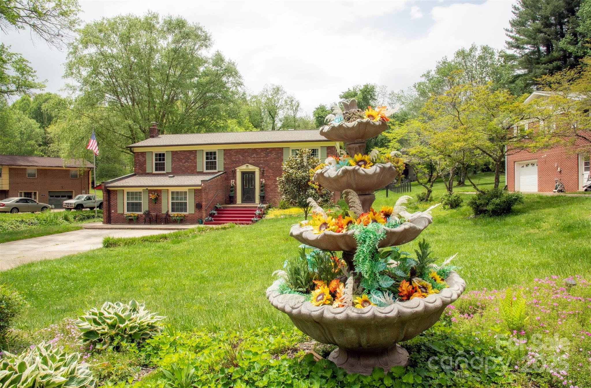 162 Fairway Hills Drive