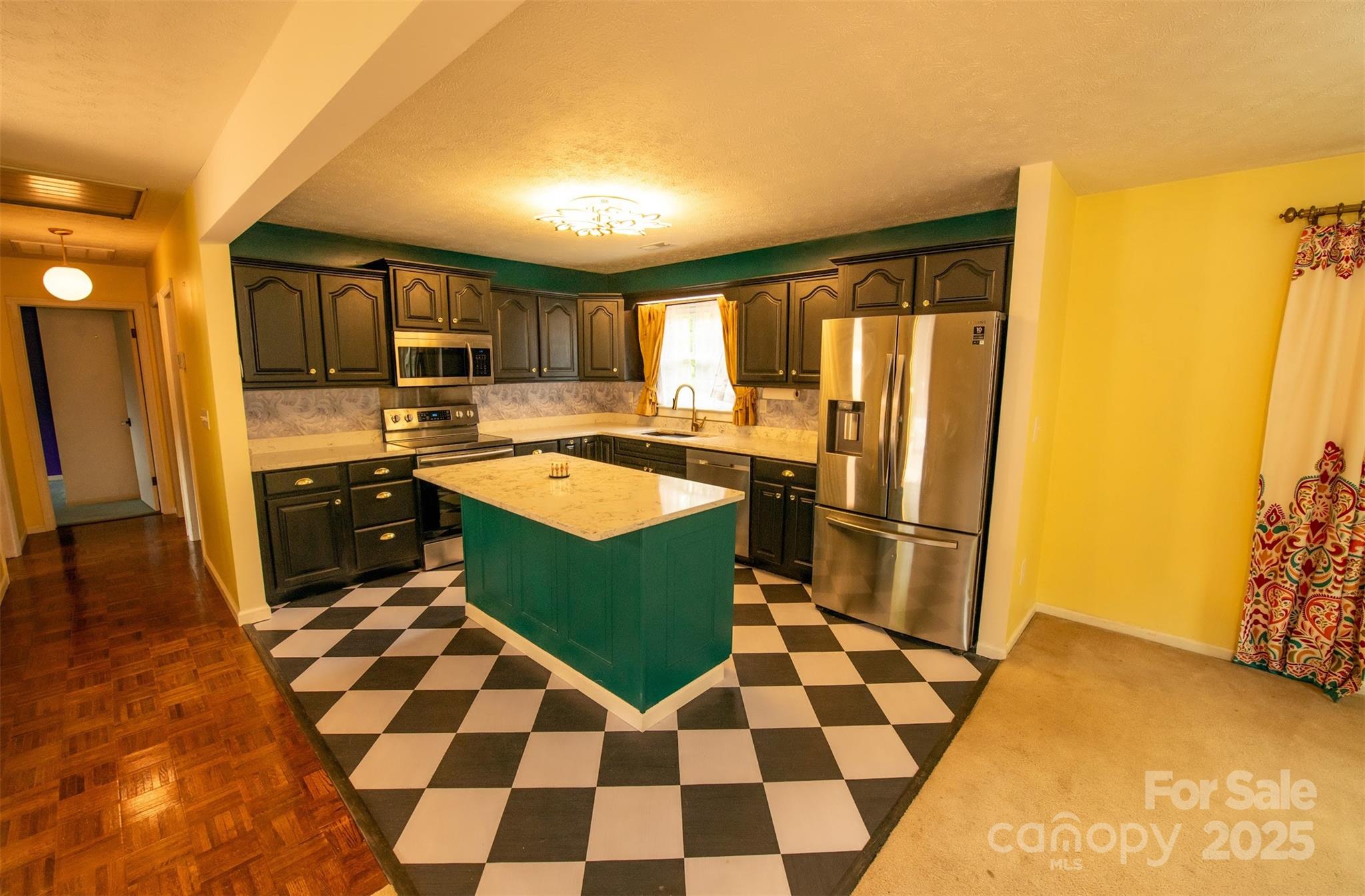 162 Fairway Hills Drive