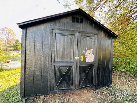 A home in Lenoir