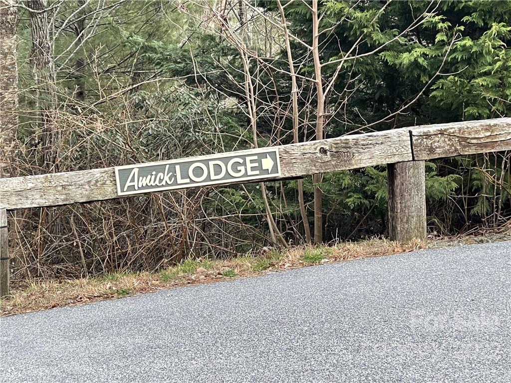 Pinnacle Falls - Land