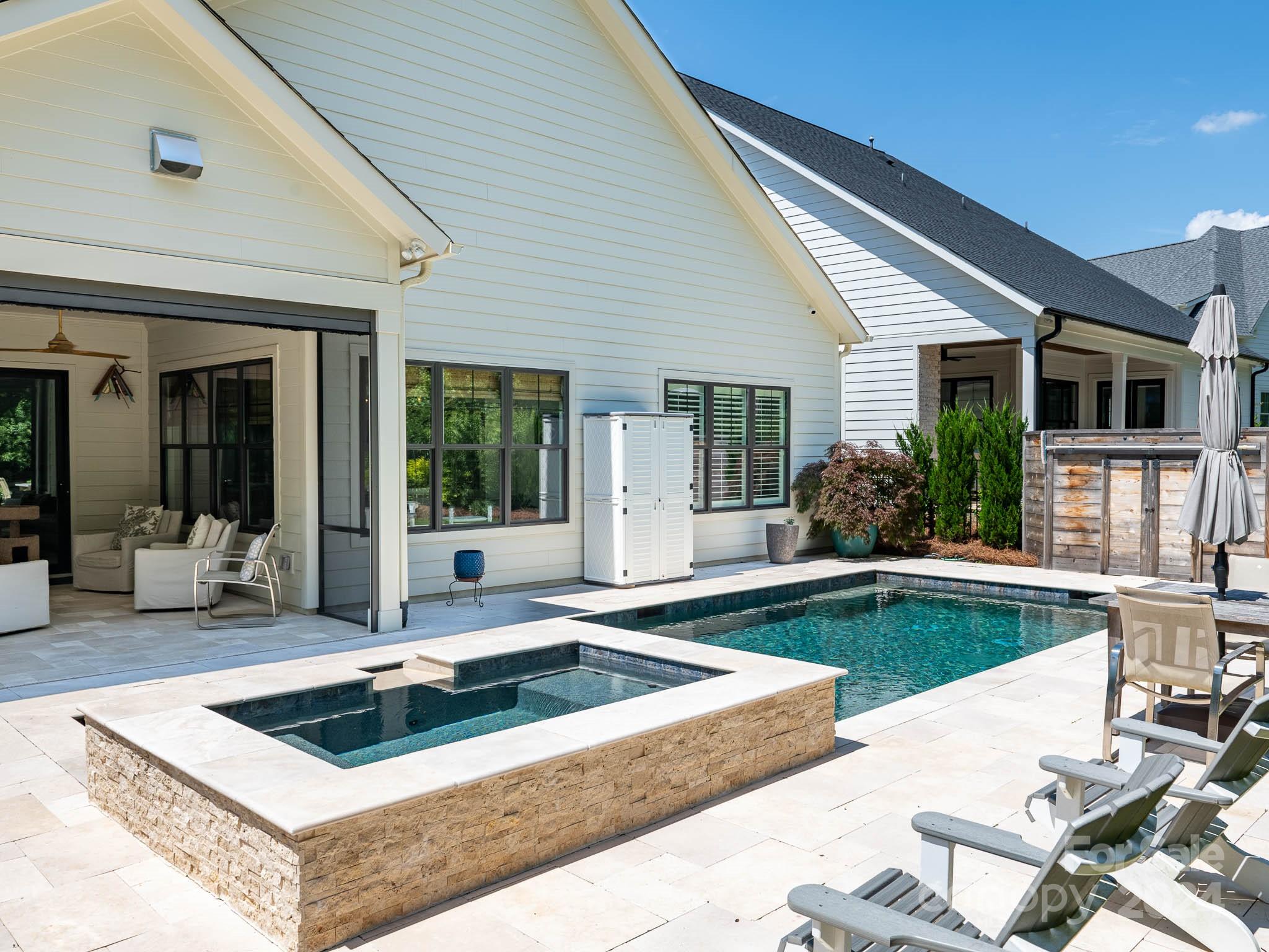 Cambridge Square - Residential