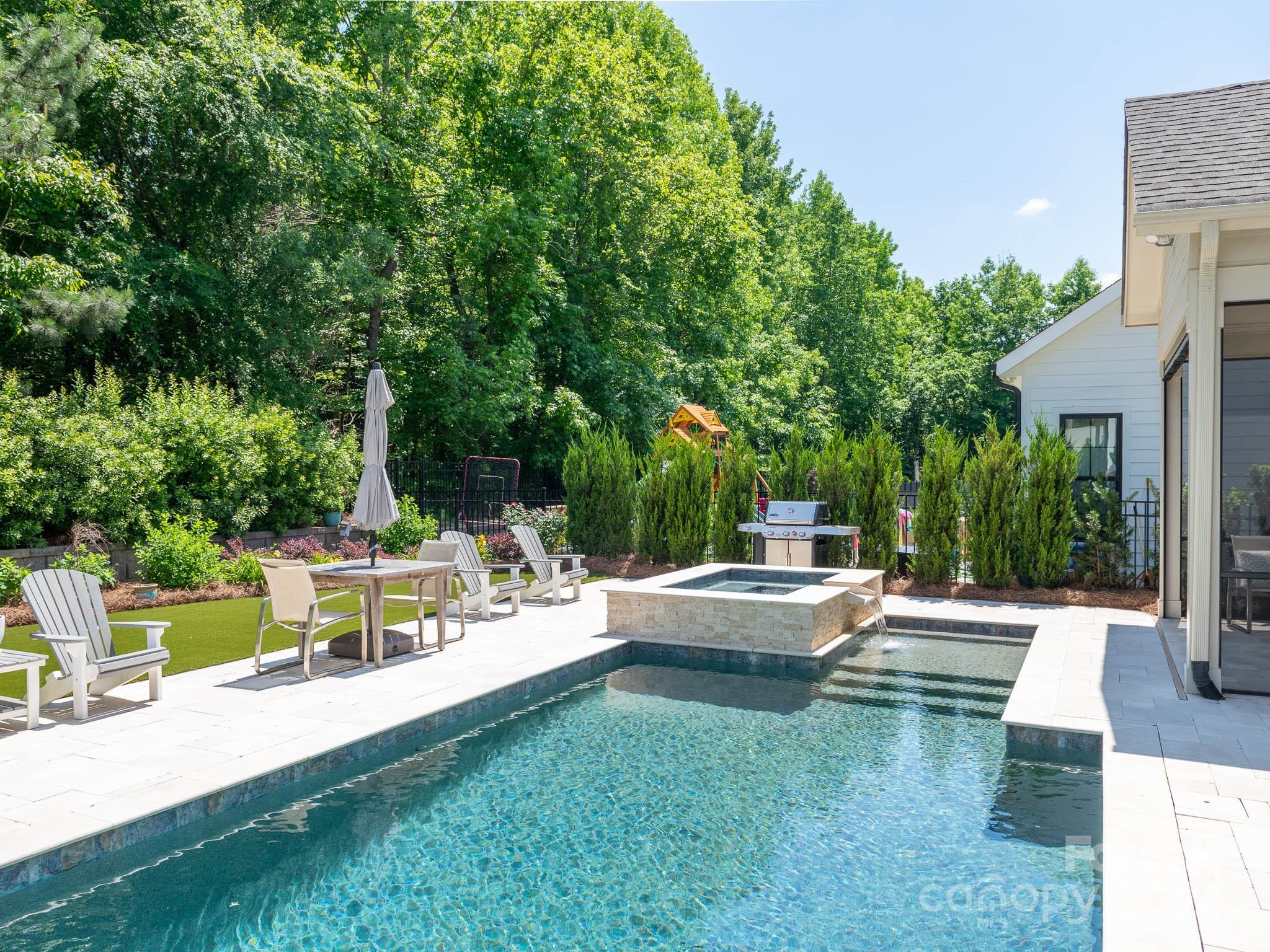 Cambridge Square - Residential