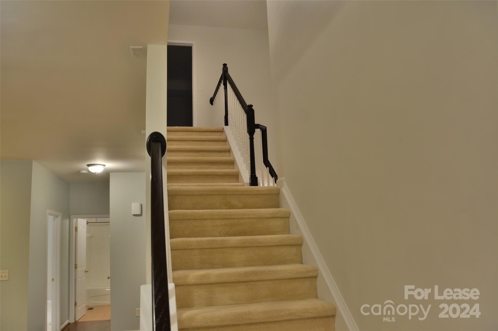 Hunter Oaks - Residential Lease