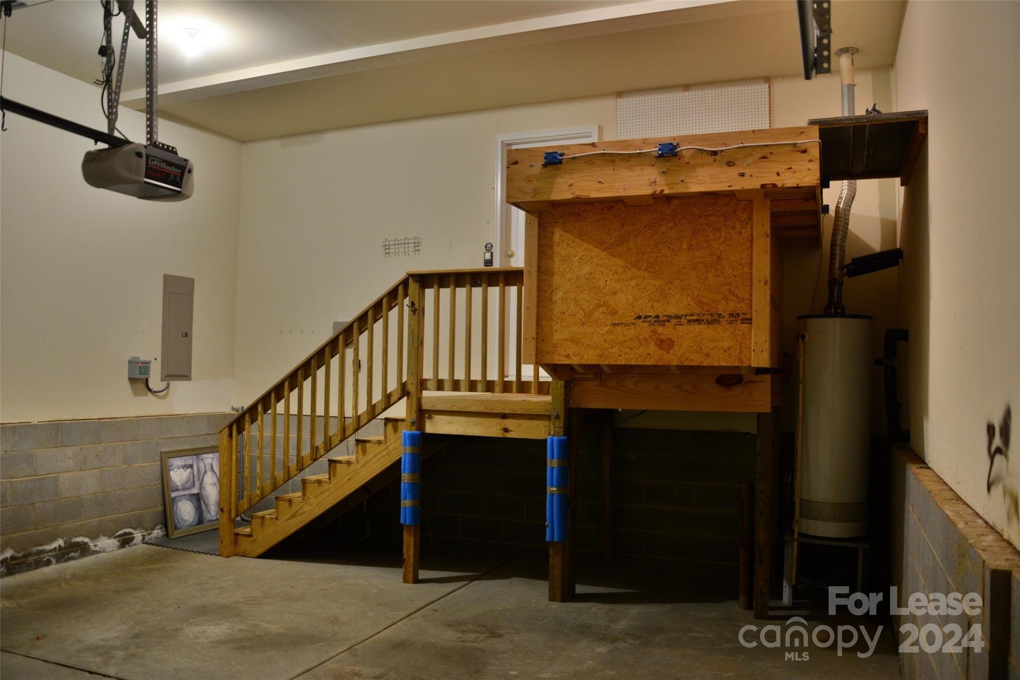 Hunter Oaks - Residential Lease