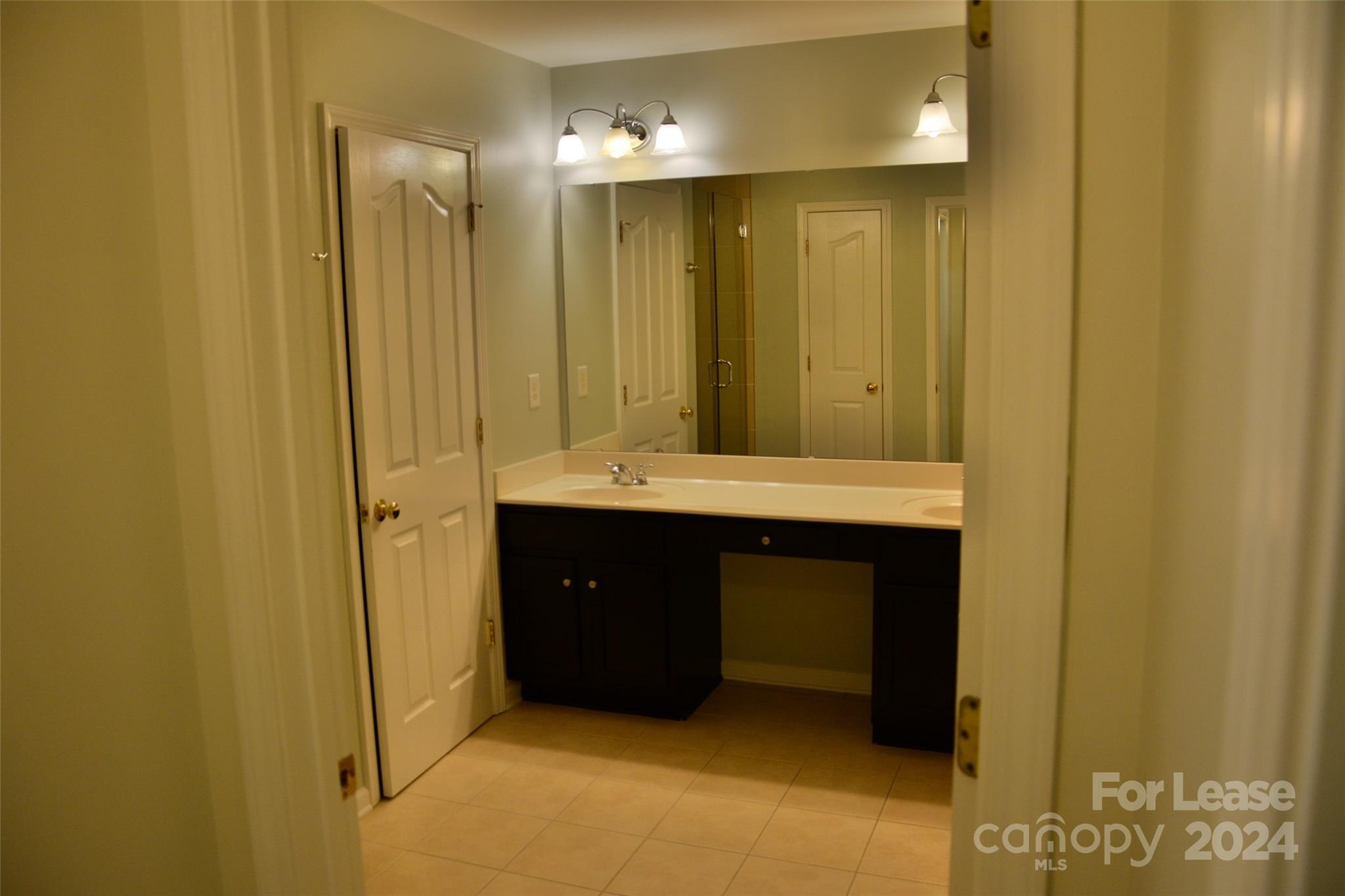 Hunter Oaks - Residential Lease