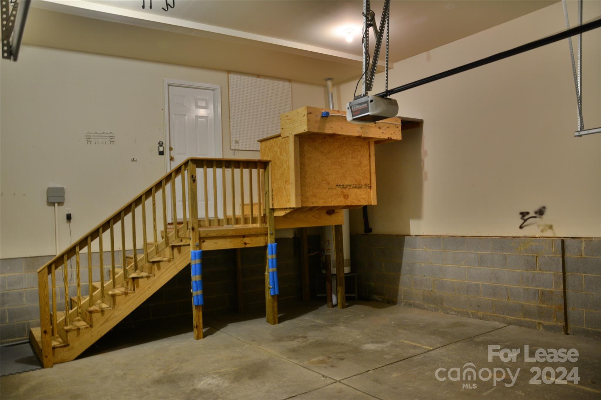 Hunter Oaks - Residential Lease