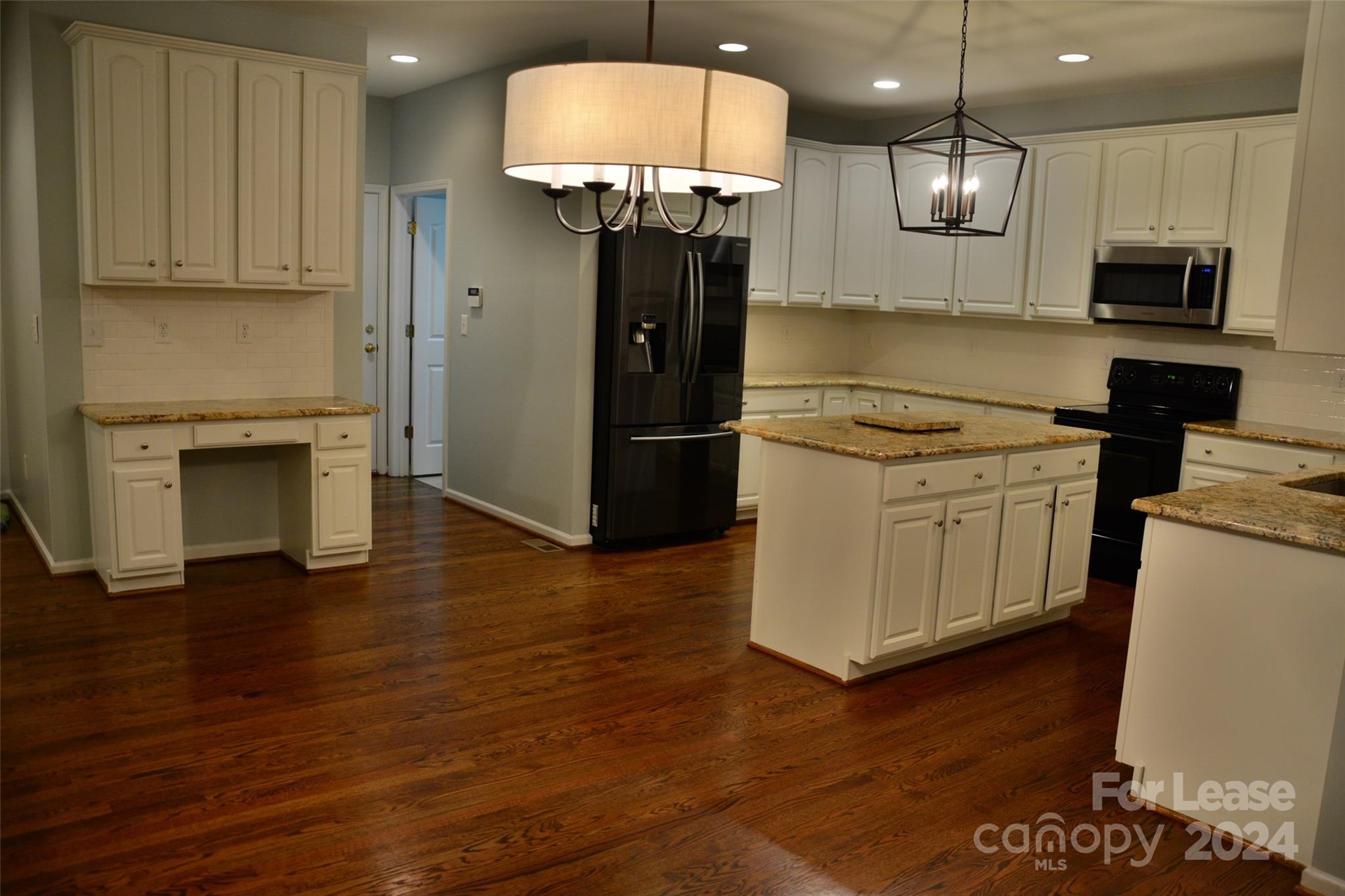 Hunter Oaks - Residential Lease