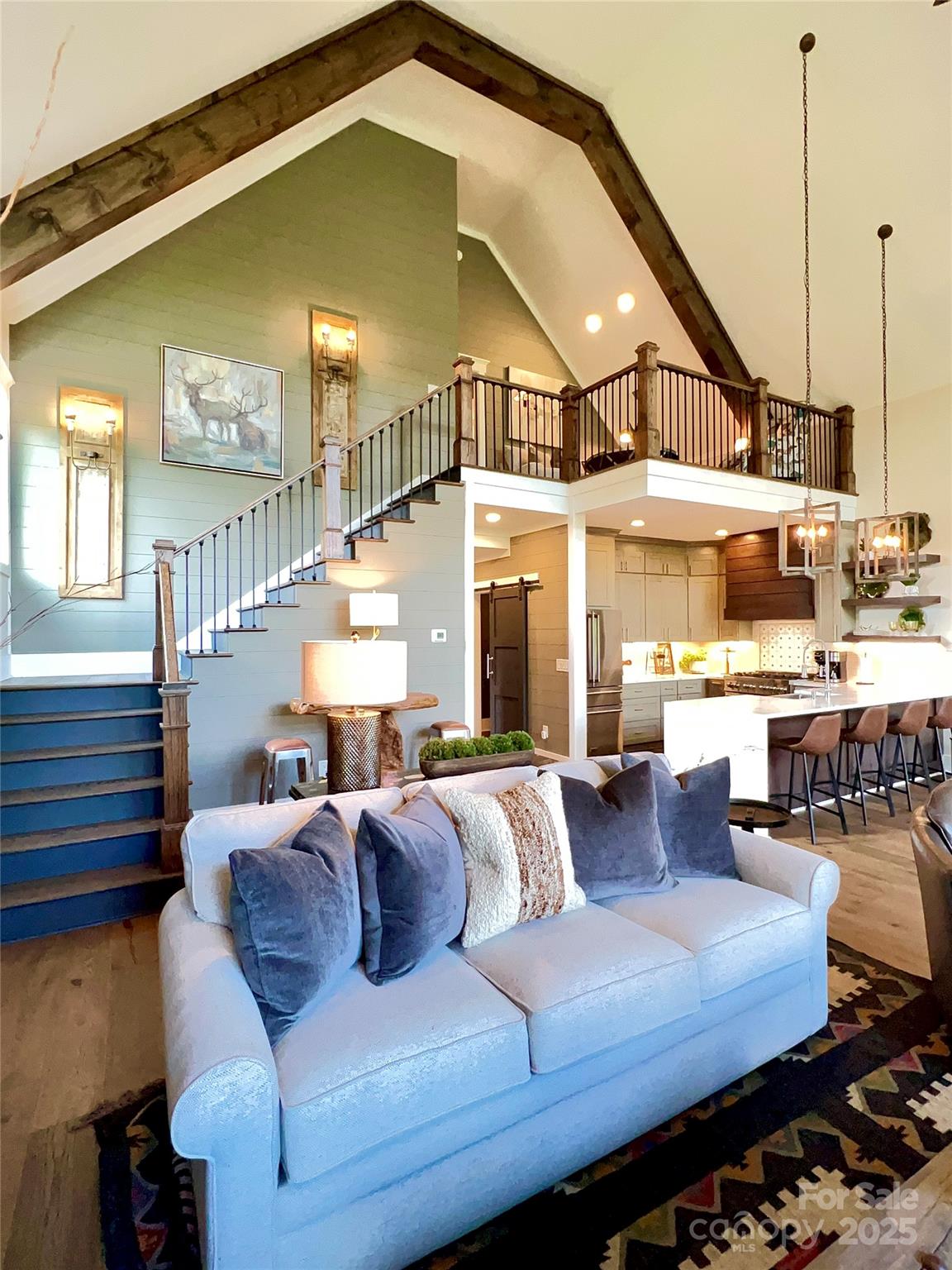 207 Comanche Road