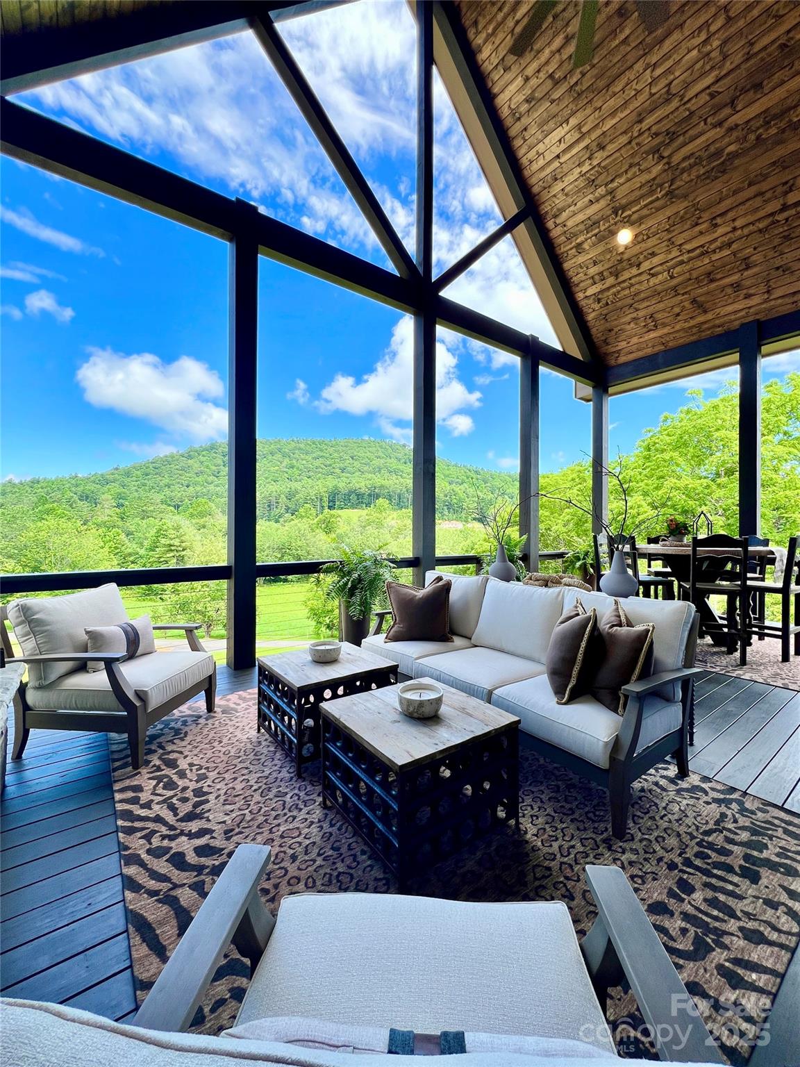207 Comanche Road