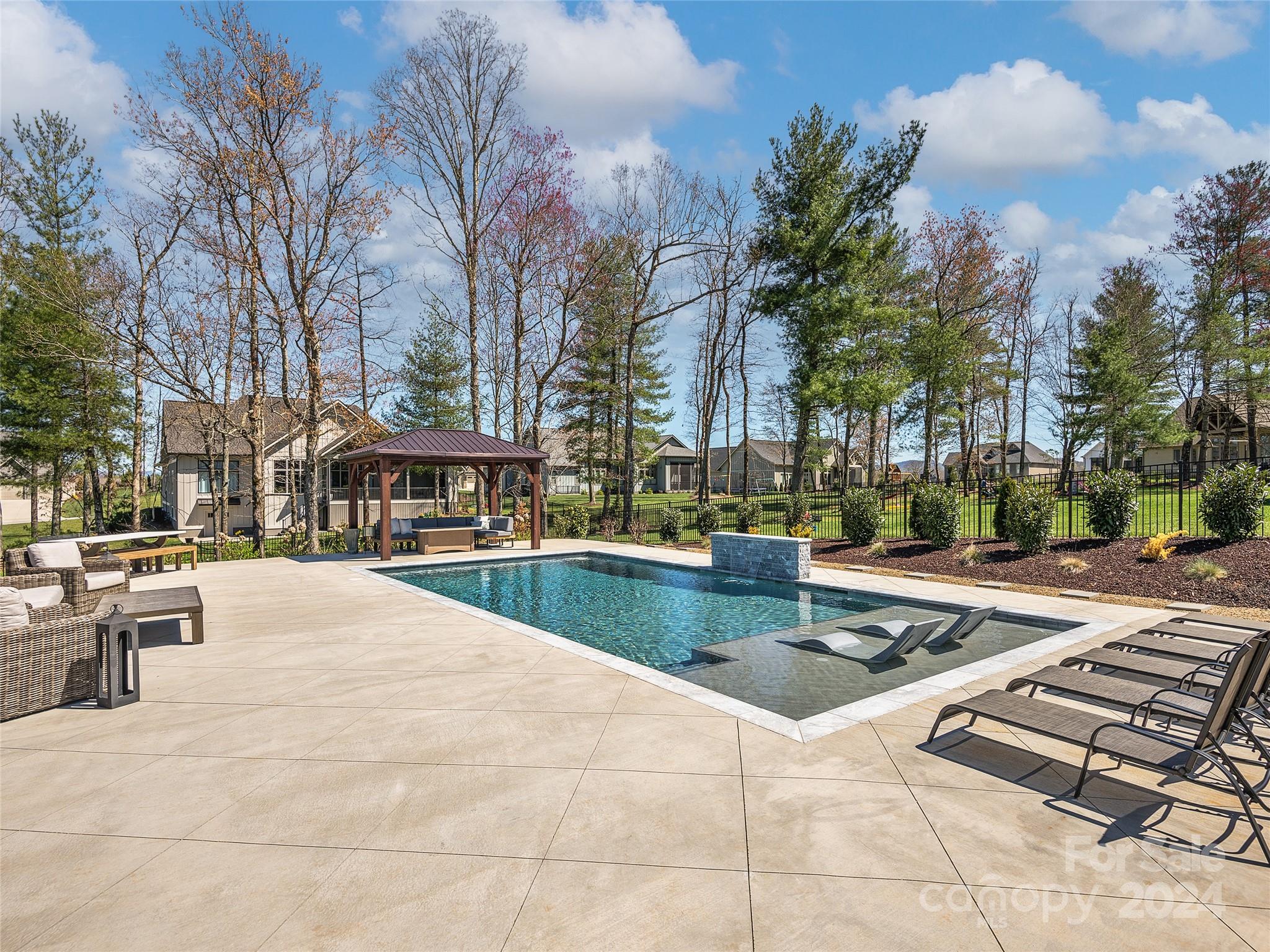 Mills River Crossing - Residential