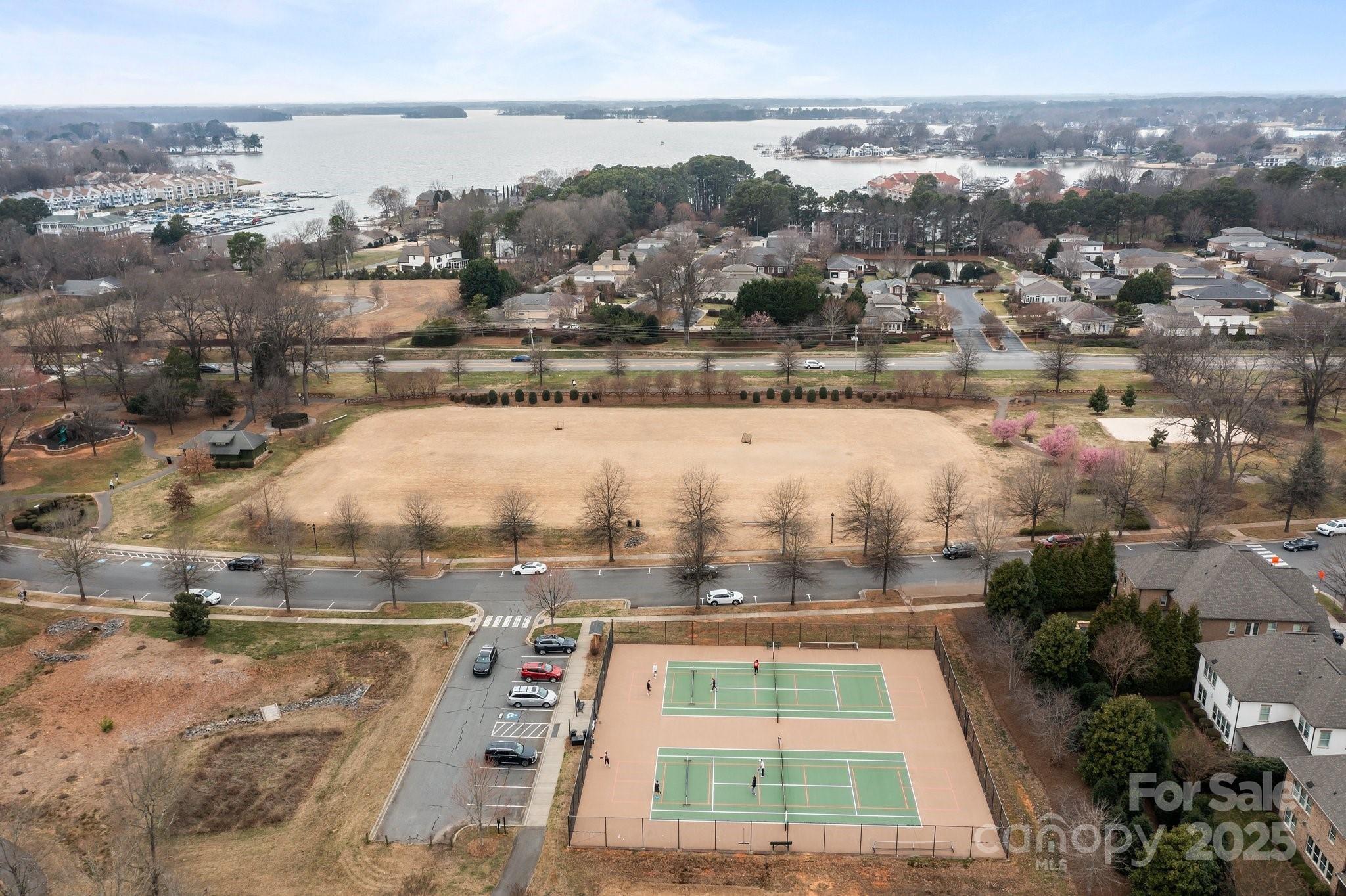 Robbins Park - Residential