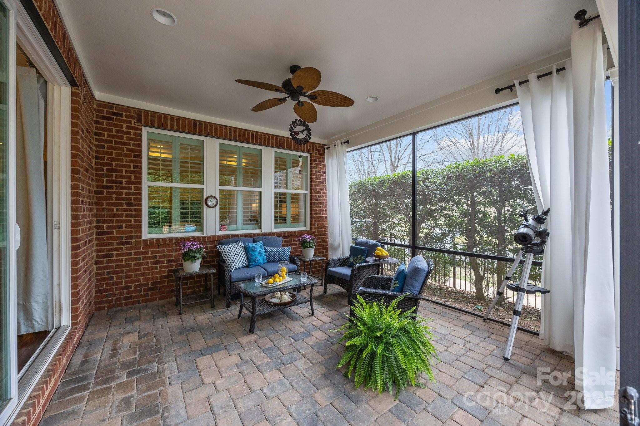 Robbins Park - Residential