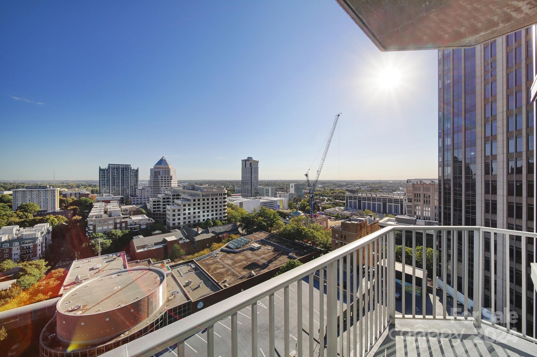 Avenue Condominiums - Residential