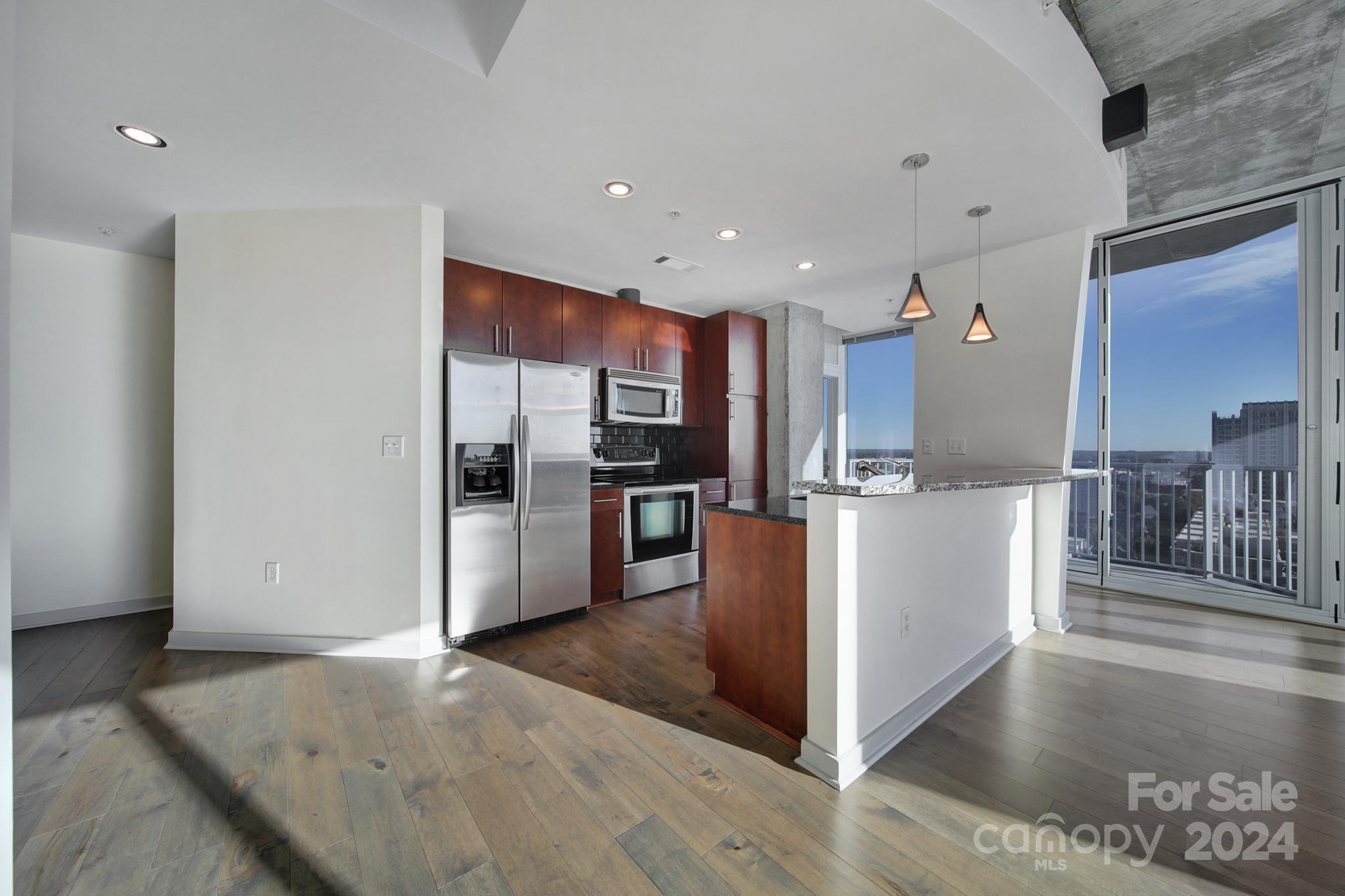 Avenue Condominiums - Residential