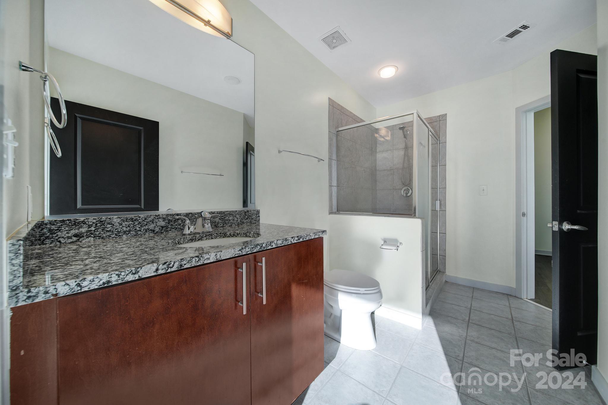 Avenue Condominiums - Residential