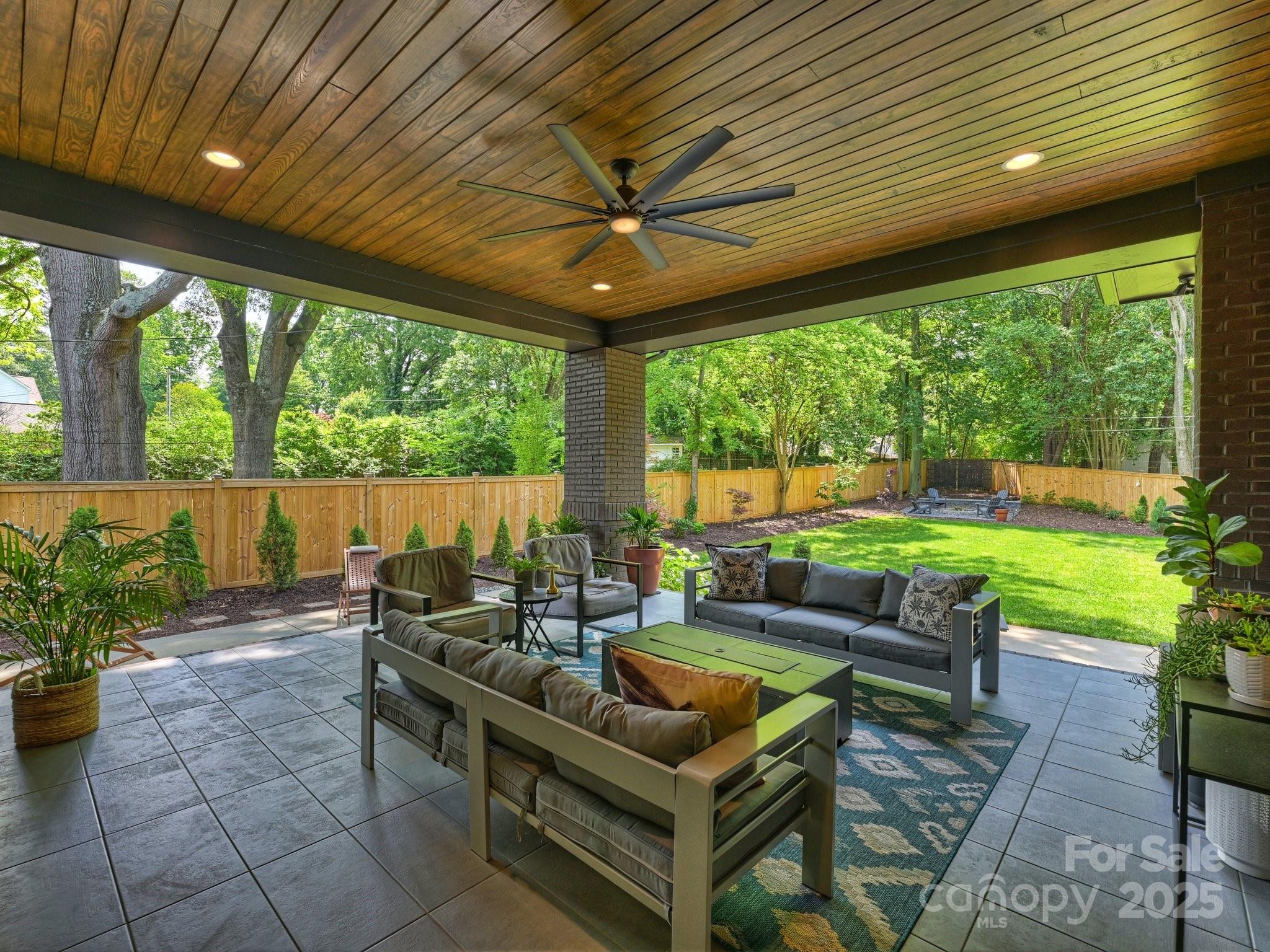 Barclay Downs - Residential