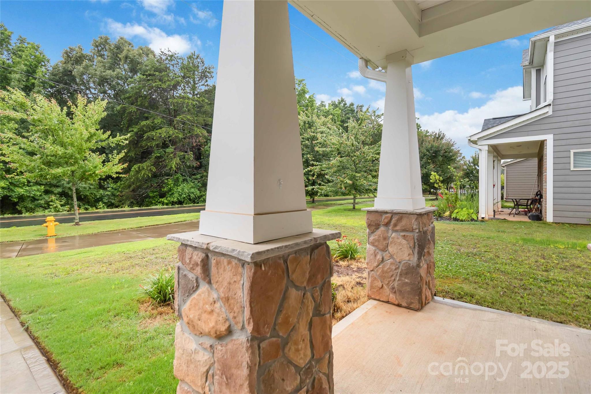 422 Nixon Road