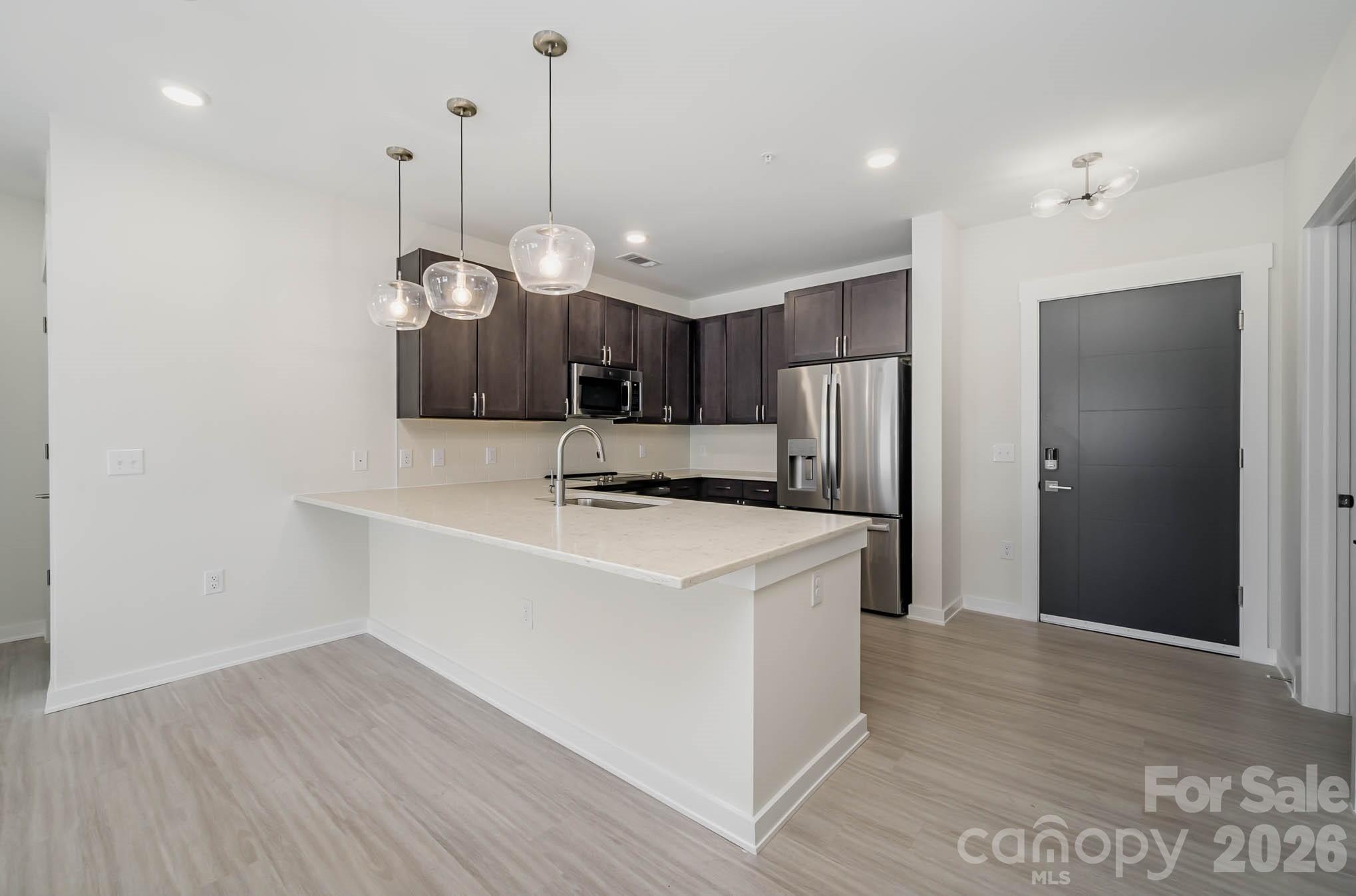 3630 N Davidson Street 3302