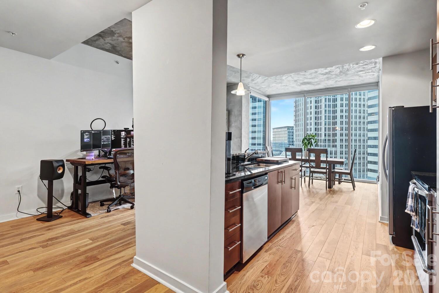 Avenue Condominiums - Residential