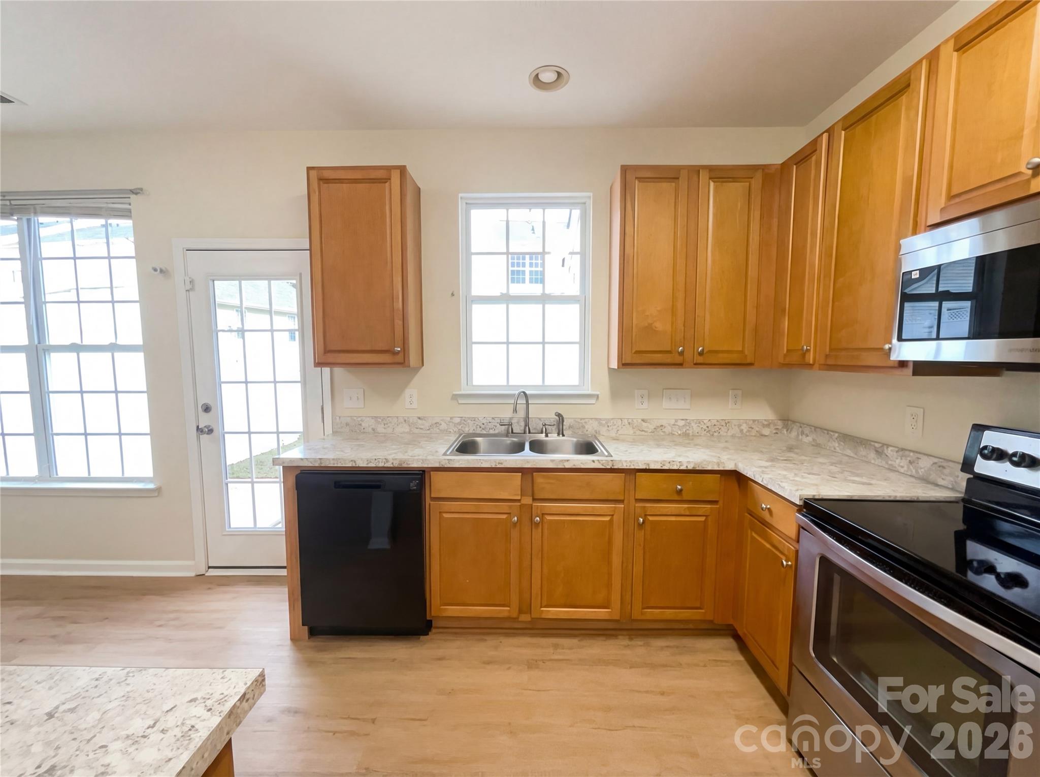 Ridge Pointe - Residential