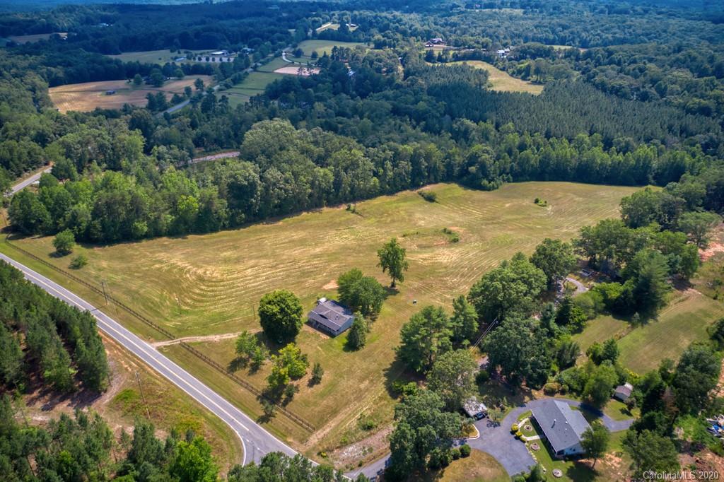Photo 1 of 37 — 1029 Turner Road, Tryon, NC 28782