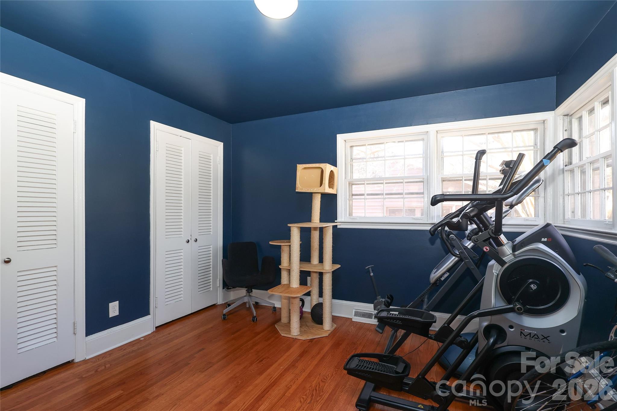 Country Club Heights - Residential