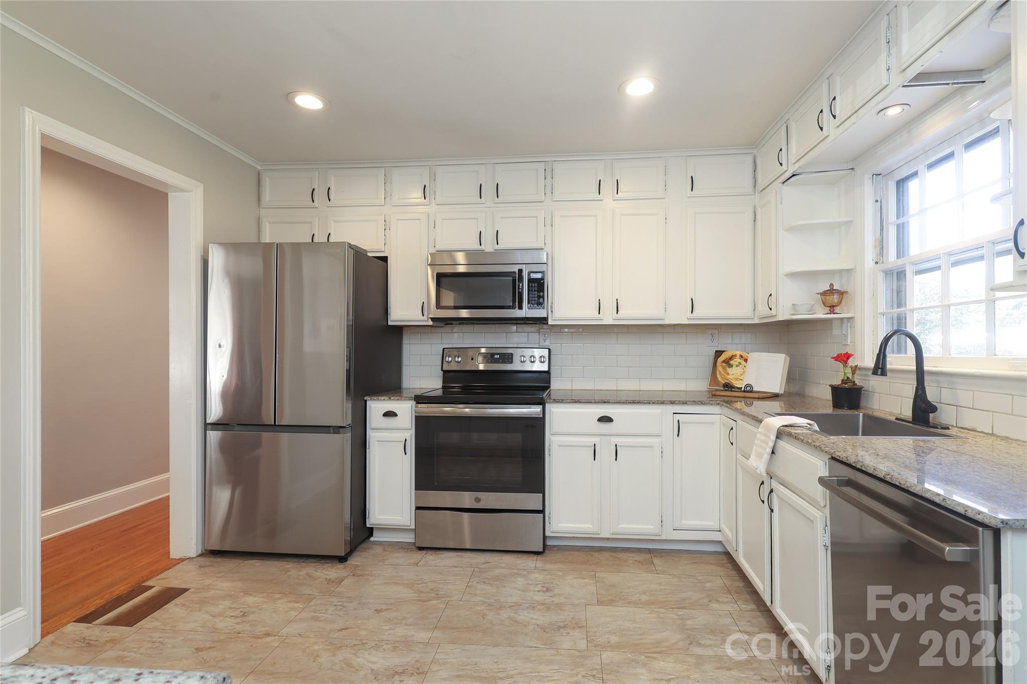 Country Club Heights - Residential