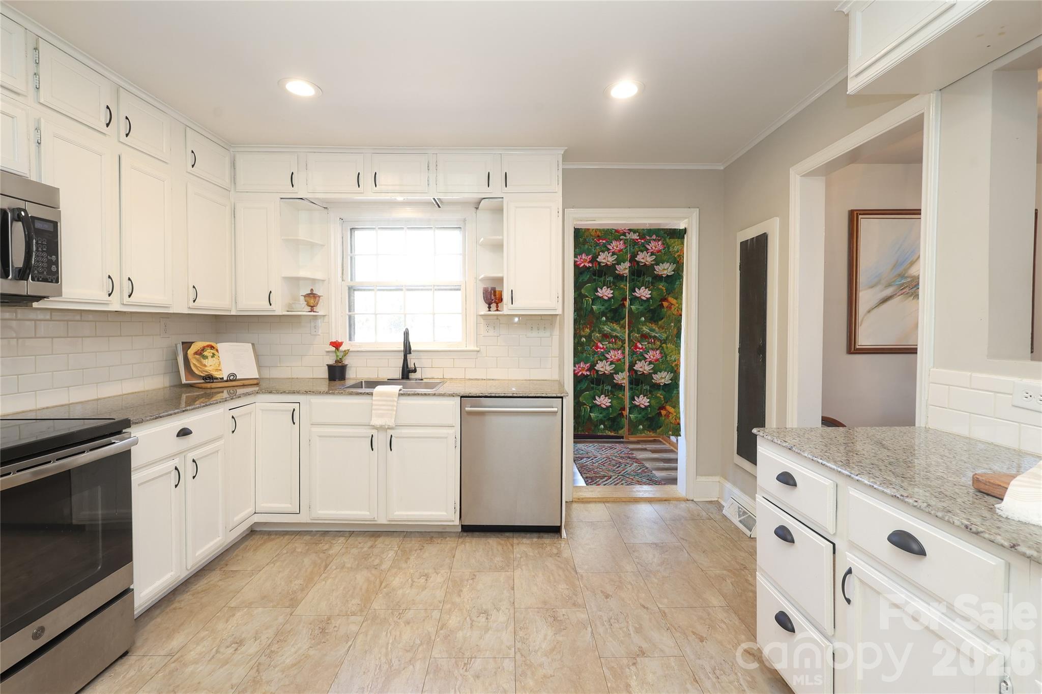 Country Club Heights - Residential