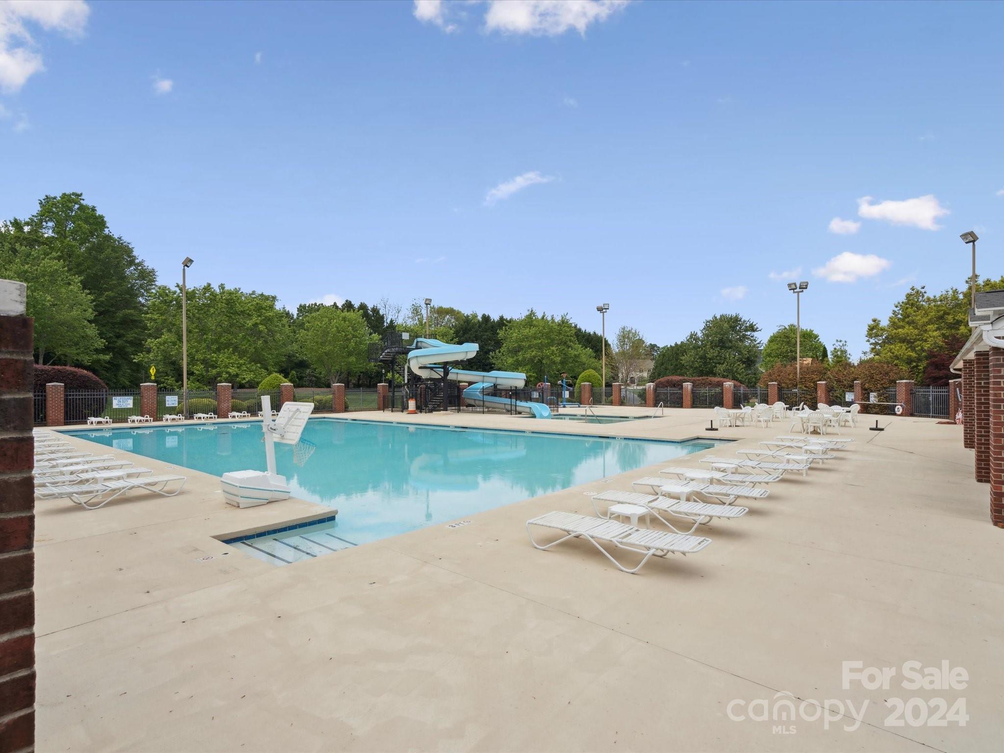 Laurel Creek - Residential