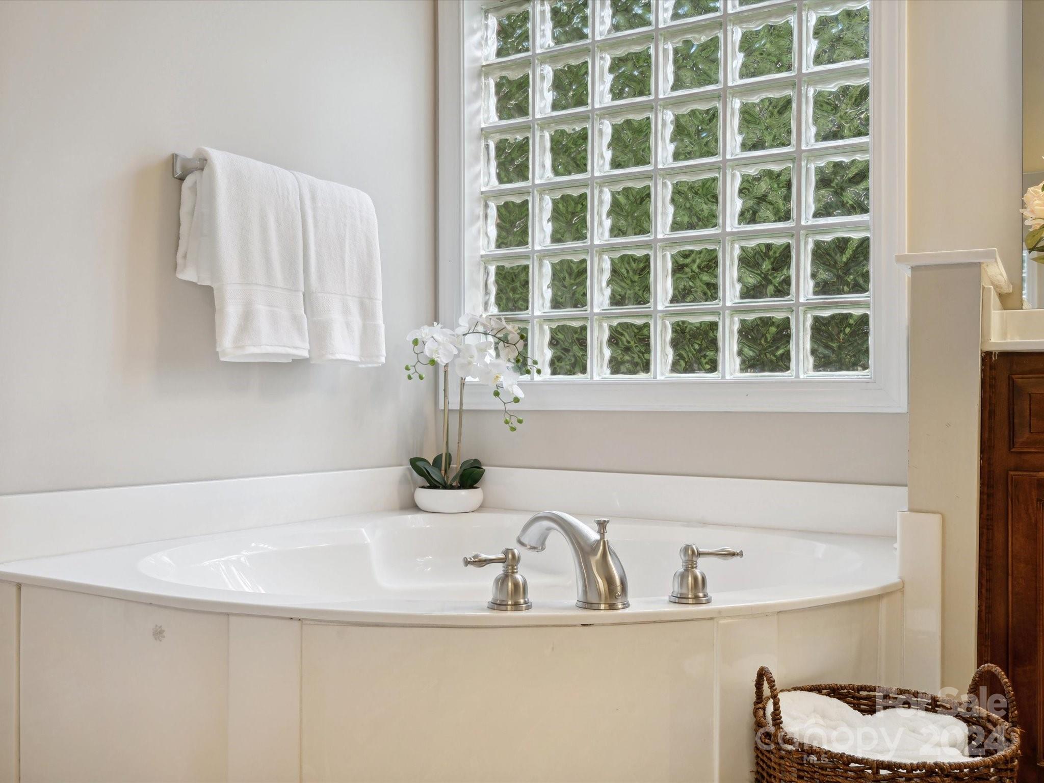 Laurel Creek - Residential