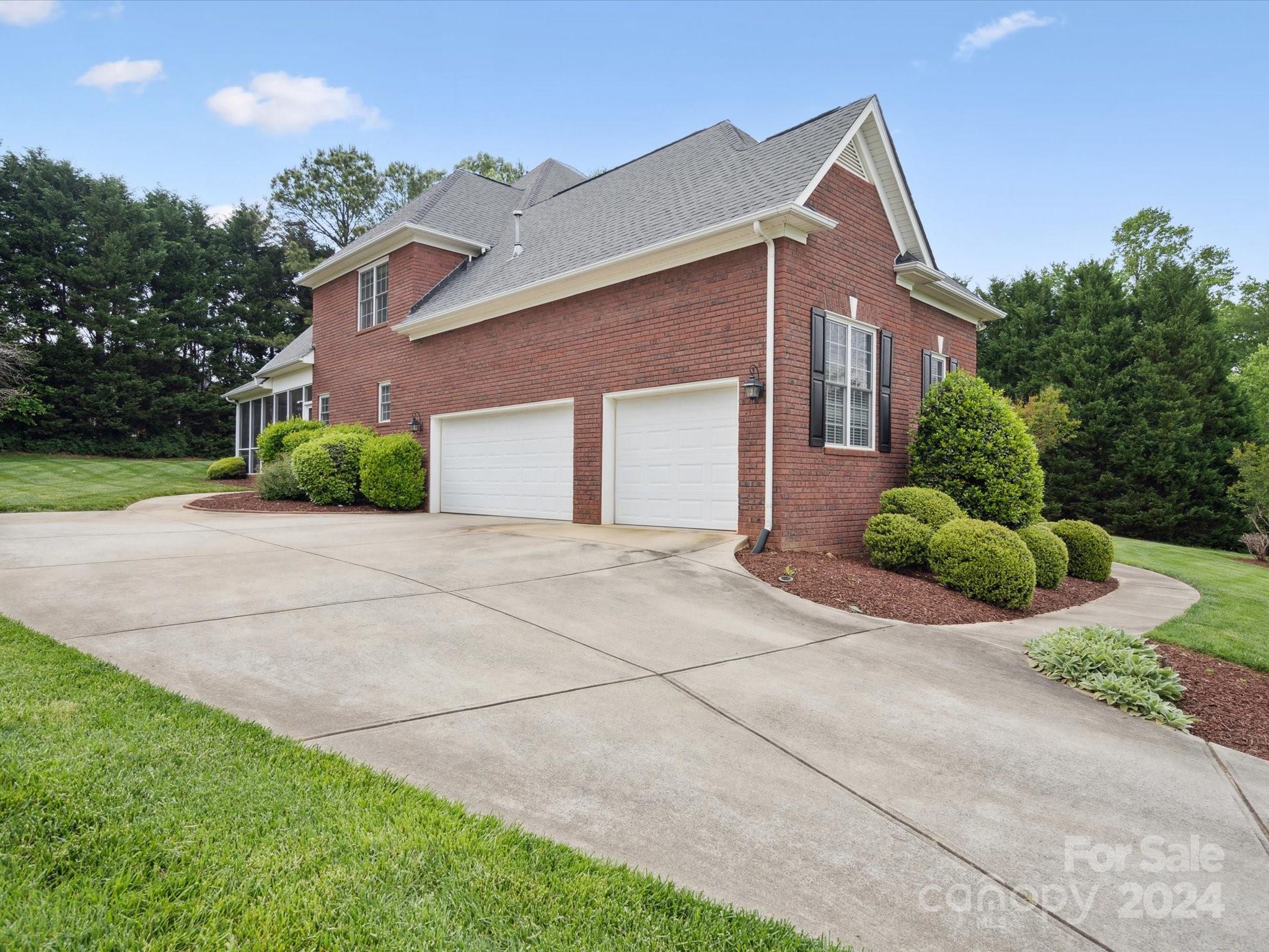 Laurel Creek - Residential