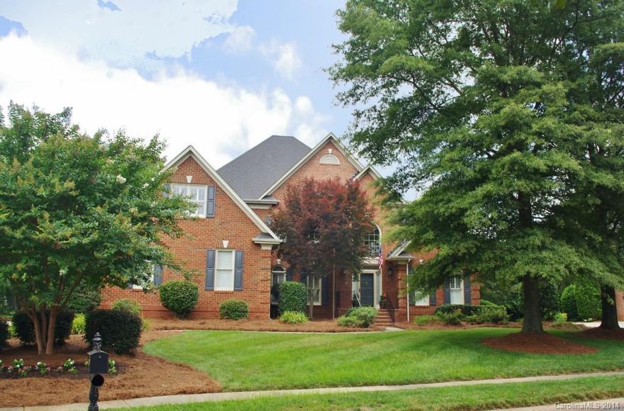 Country Club living at its best!  4BR/3.5BA brick home on one of the less traveled streets in PCC.  Located on the 7th Fairway. FRESHLY PAINTED INSIDE AND OUT! Totally remodeled kitchen with beautiful custom cabinets, large island and roomy breakfast area.  Great room with gas fireplace (sold as is...no known problems). Master bath remodeled only 2 months ago! Carpet in Master Bedroom ordered and will be replaced.  Lovely living room ....great place to relax with guests.  Bright and light dining room (chandelier does not convey). Back exterior lends itself to a private patio with brick pavers and fantastic view of the golf course. Home Warranty Provided  See attached brochure for more details about the home. Signs will be in yard by July 8,