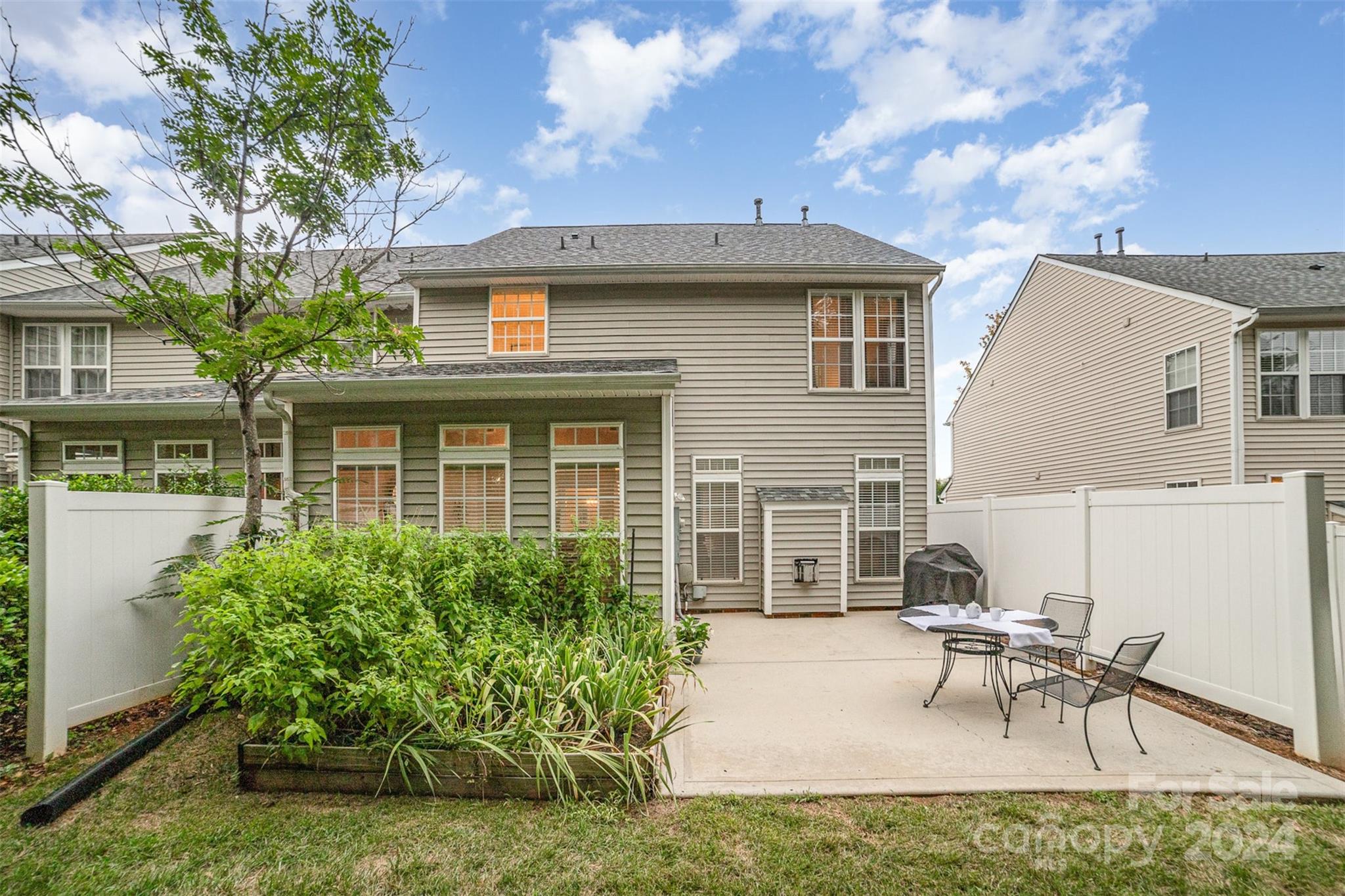 Fairway Townes - Residential