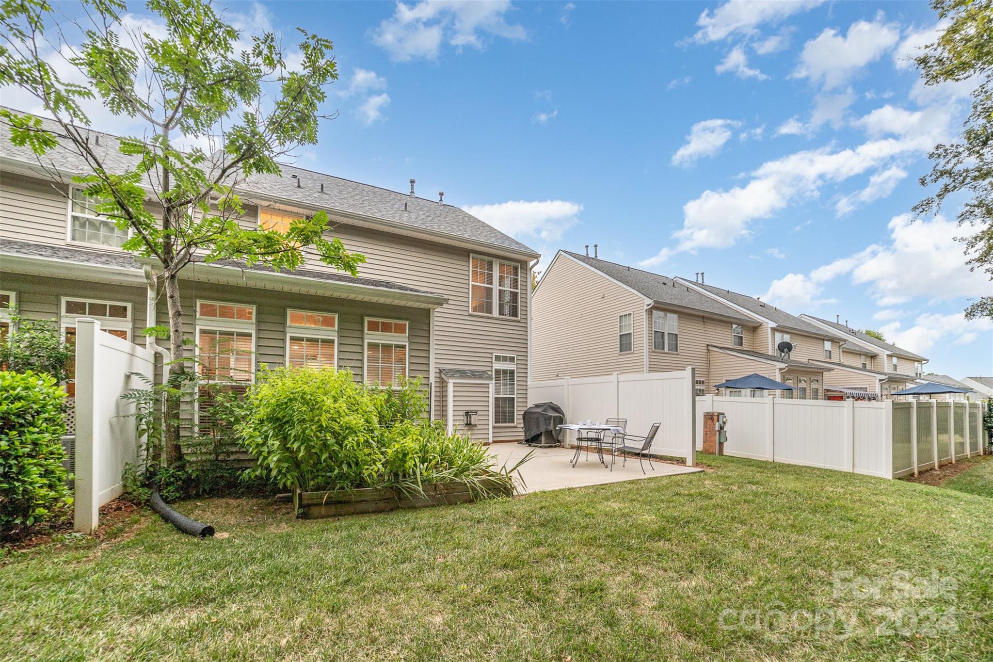 Fairway Townes - Residential