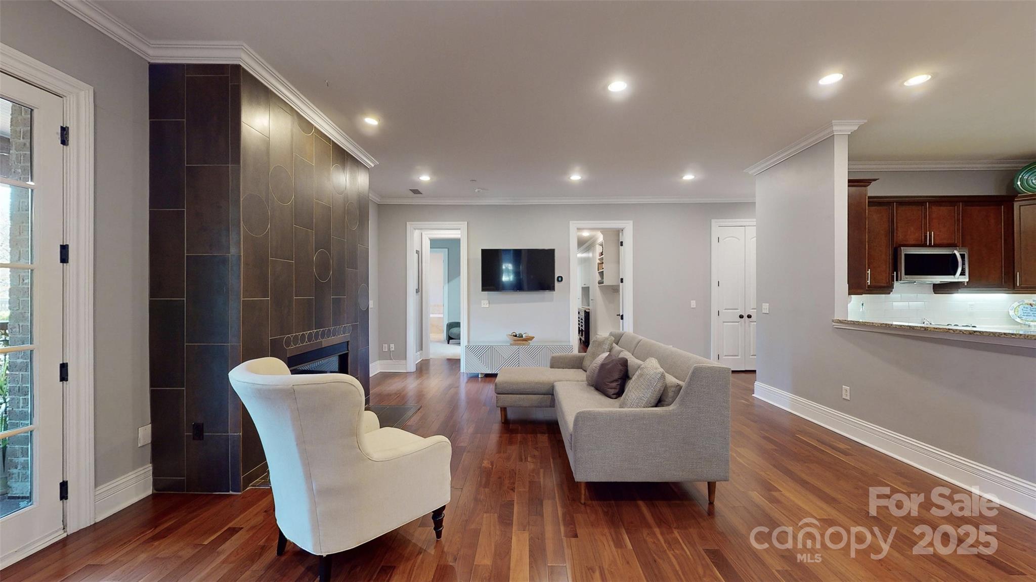 Parkwood Knoll - Residential