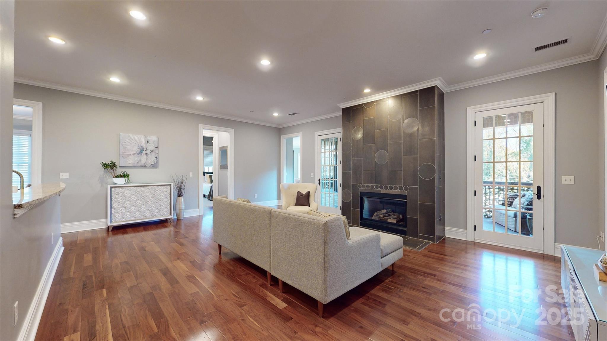 Parkwood Knoll - Residential